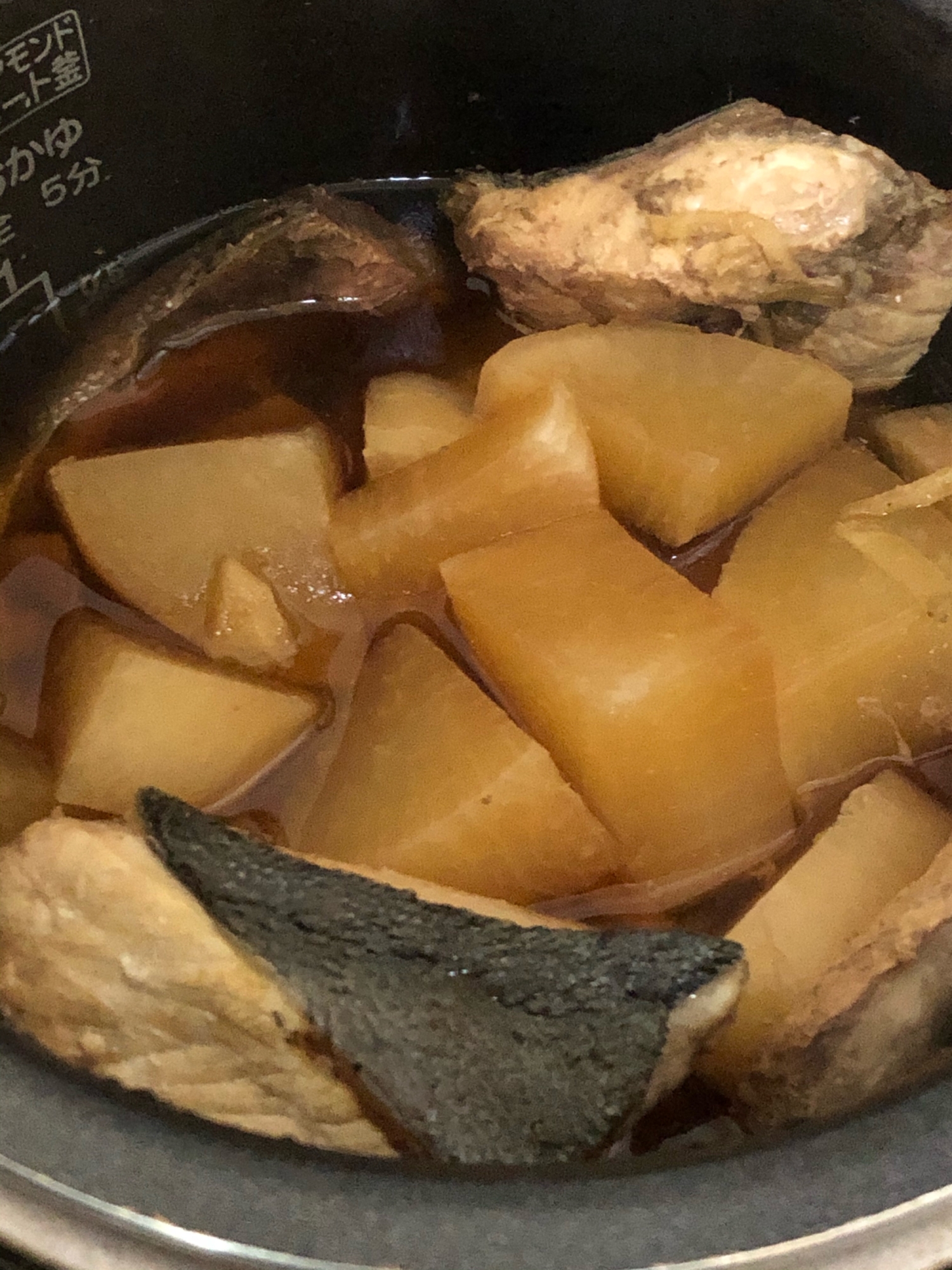 炊飯器で超簡単!!ぶり大根