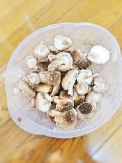 離乳食中期から しいたけ冷凍保存 レシピ 作り方 By 潰瘍性大腸炎かあちゃん 楽天レシピ