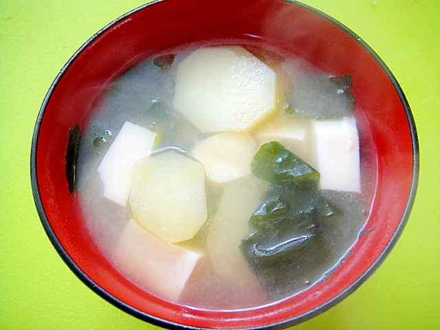 じゃがいもと豆腐わかめの味噌汁 レシピ 作り方 By Mint74 楽天レシピ