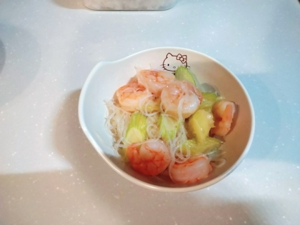【簡単】ヘルシー！エビと春雨のタイ風サラダ