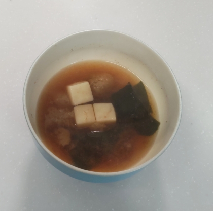 林檎の木さん♪朝食に豆腐とわかめ、油揚げのお味噌汁とてもおいしかったです(❁´◡`❁)今日は昨日よりも気温低めですね！良い一日をお過ごしください(✿◡‿◡)