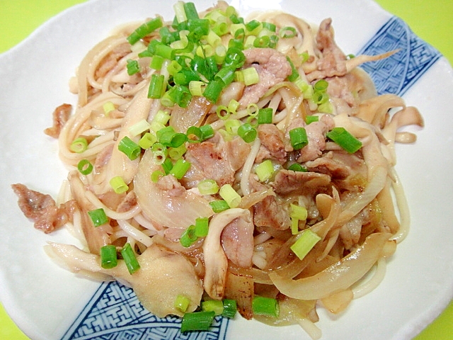 まいたけと豚肉の白だし焼きうどん