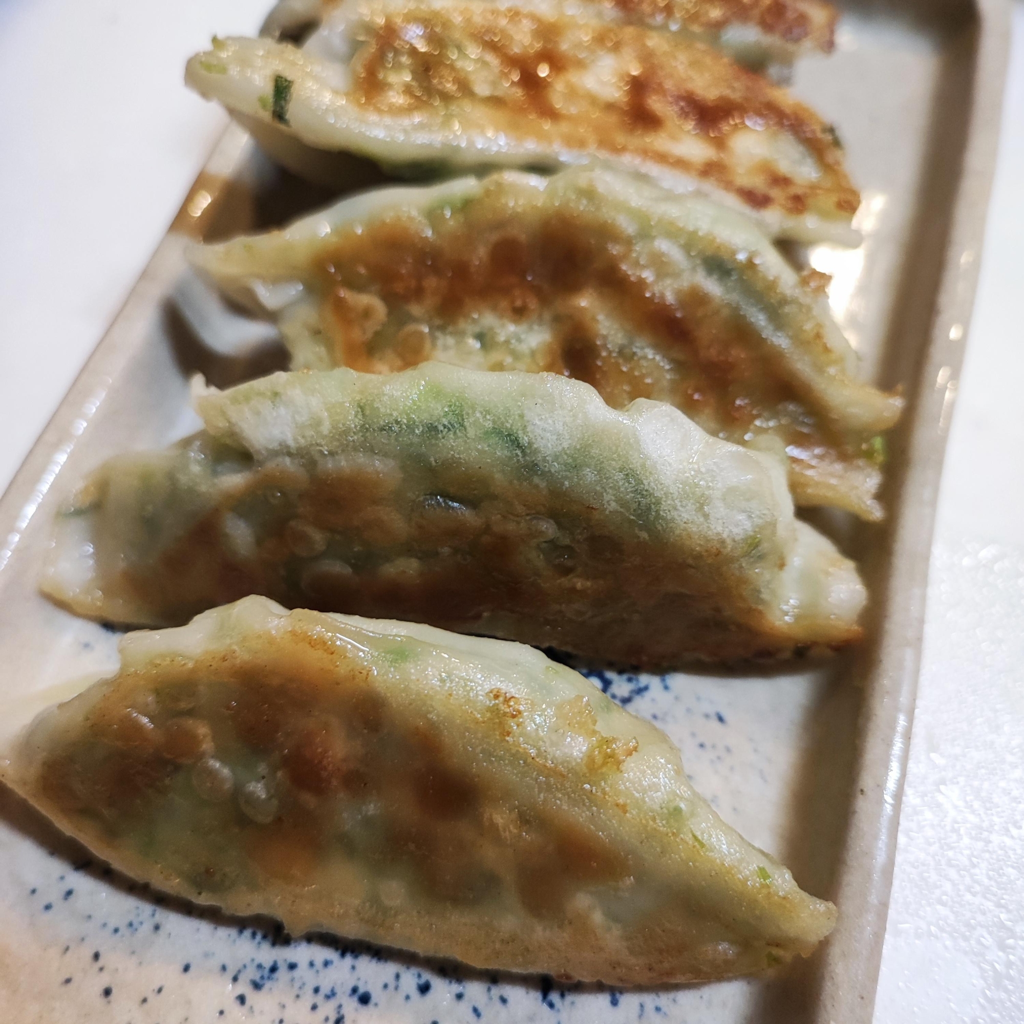 ニラとツナの簡単餃子