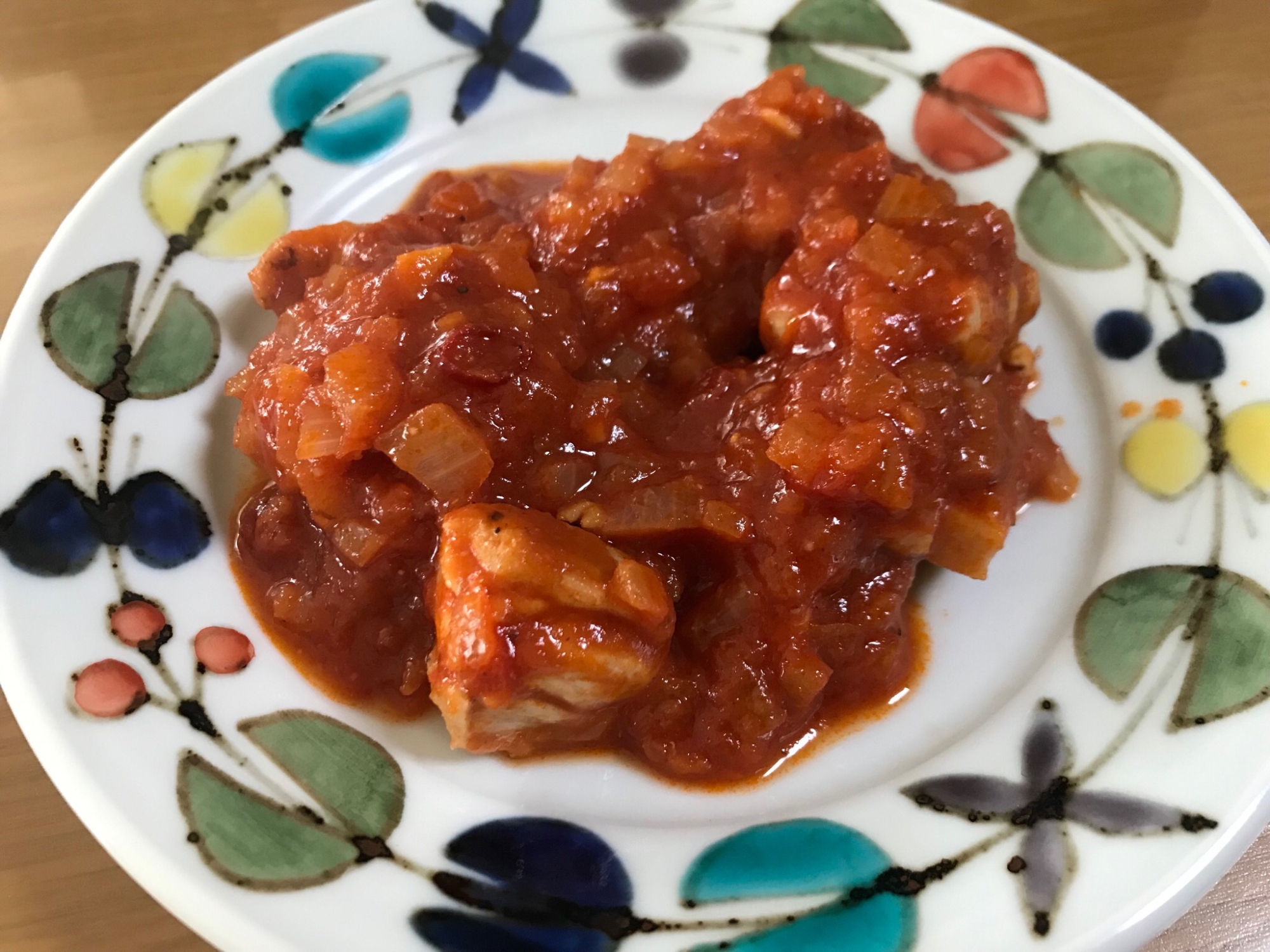 鶏肉のトマト煮込み