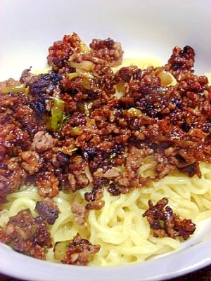 簡単 インスタントジャージャー麺 レシピ 作り方 By 一点集中力 楽天レシピ