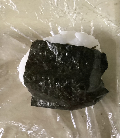 鰹節と醤油の塩おにぎり