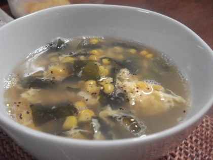 タマゴとコーンで、中華スープ