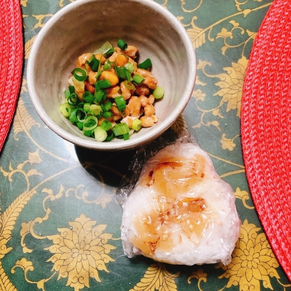 納豆とご飯、さっと食べられてランチに良いですね。ﾉᐢ•͈ ᎑•͈ᐢﾉෆ˚*