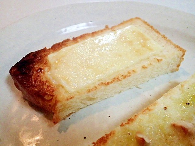 チーズのミルキーシュガートースト