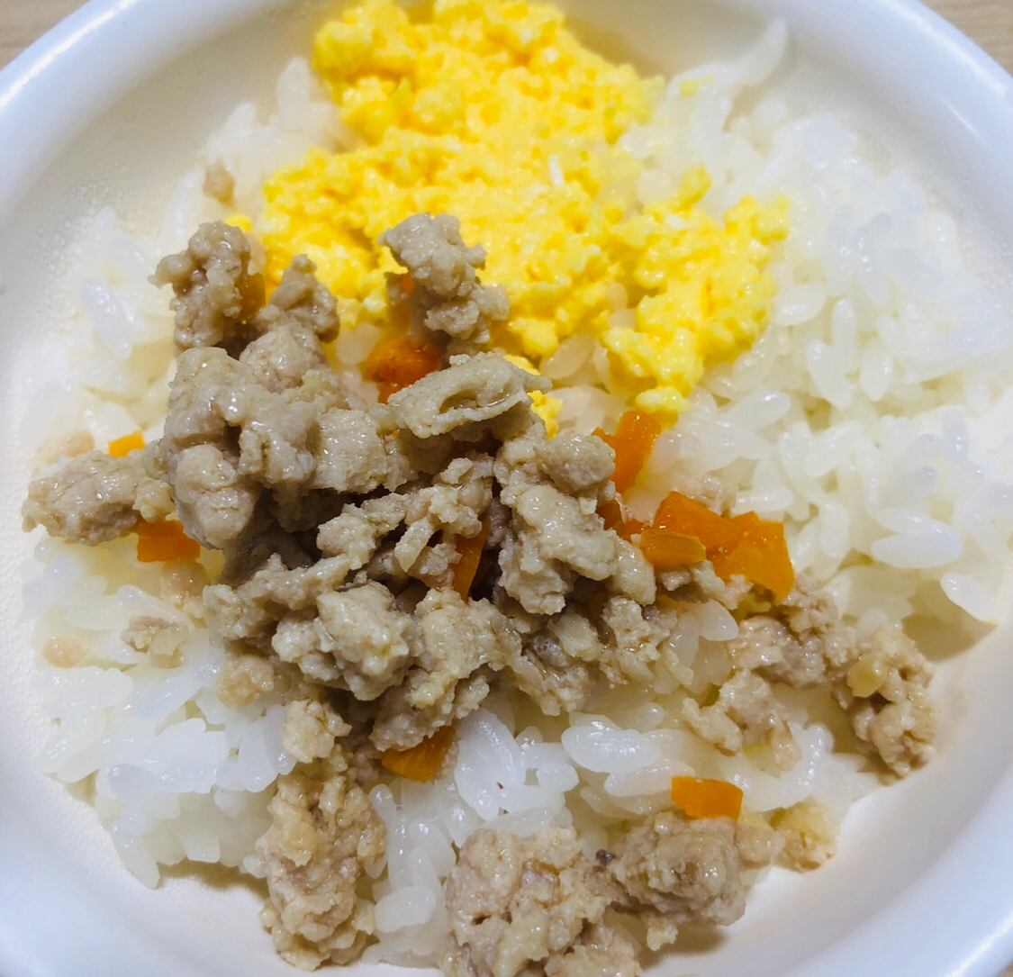 ガーリック風そぼろ丼