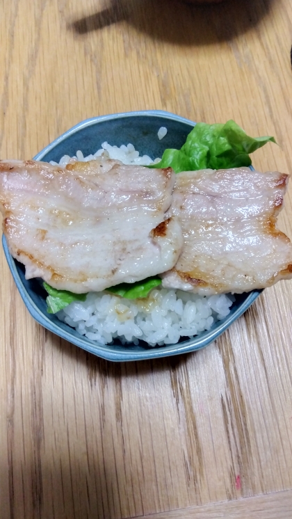 ガッツリ！！豚バラ肉のスタミナ丼