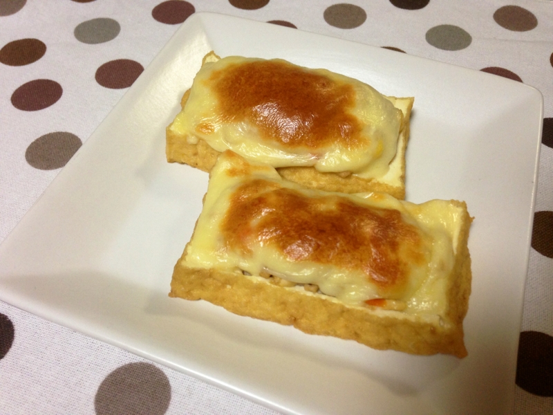 厚揚げの肉詰めチーズ焼き