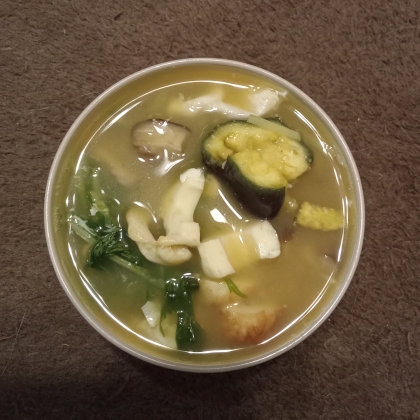 戻した椎茸+戻し湯で３分！？竹輪と小松菜の味噌汁♪