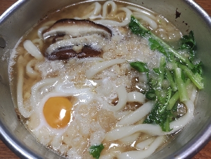 今日は、鍋焼きうどん♬