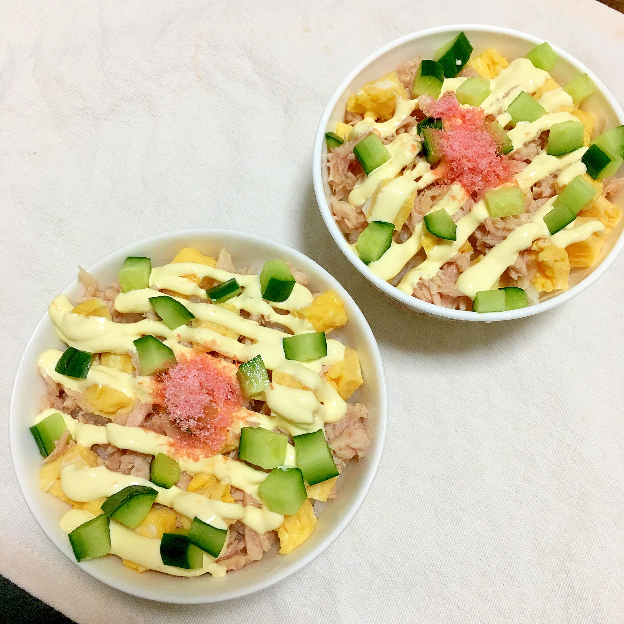 桜でんぶと胡瓜とたまごをちらしたツナマヨご飯♡