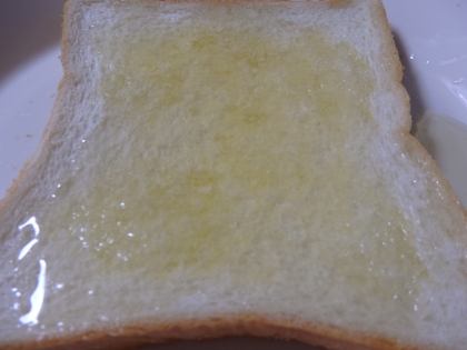 バターがとけちゃってごめんなさいですが、バターの味＋はちみつでいつもとまた違っておいしかったです＾＾