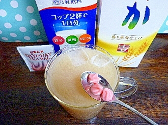 アイス♡ストロベリーチョコチップ入♡ミルクティ酒