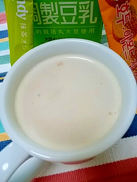 ホッと☆抹茶＆五味茶入り青汁豆乳カフェオレ♪