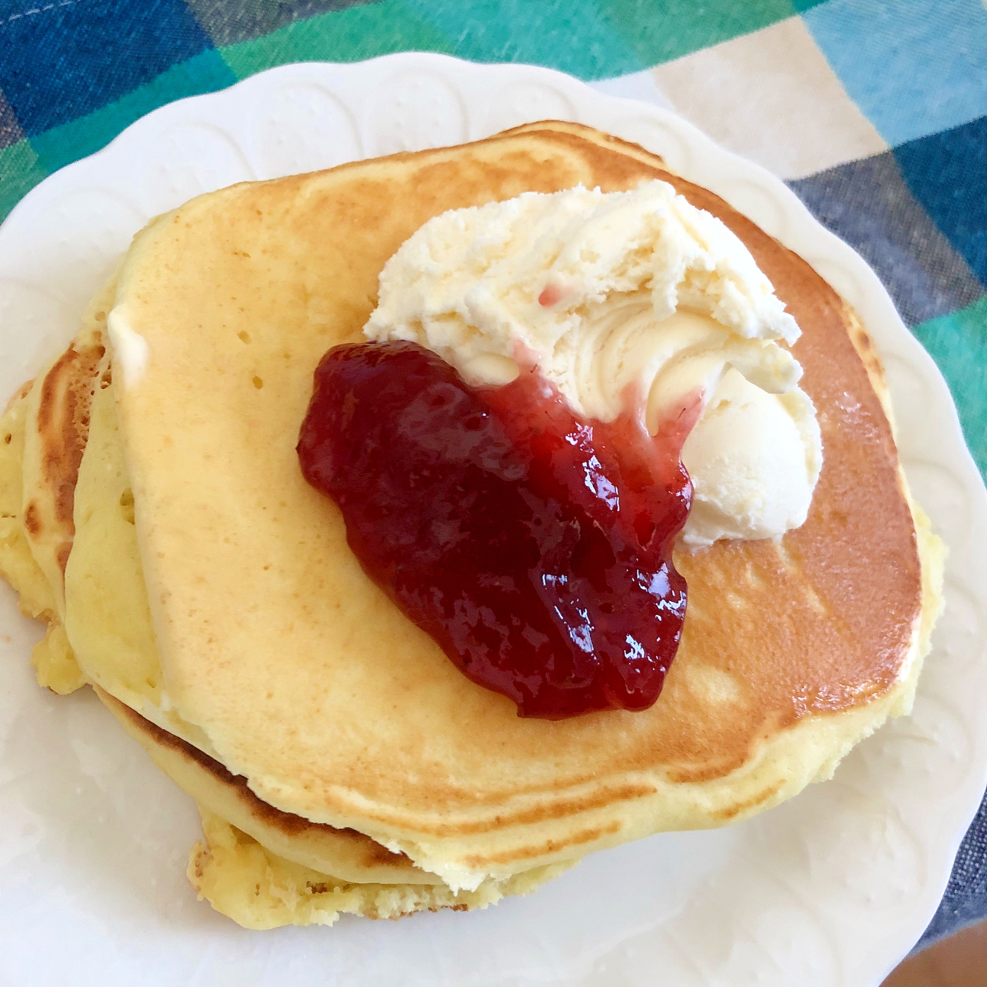 バニラアイスとジャムのホットケーキ★