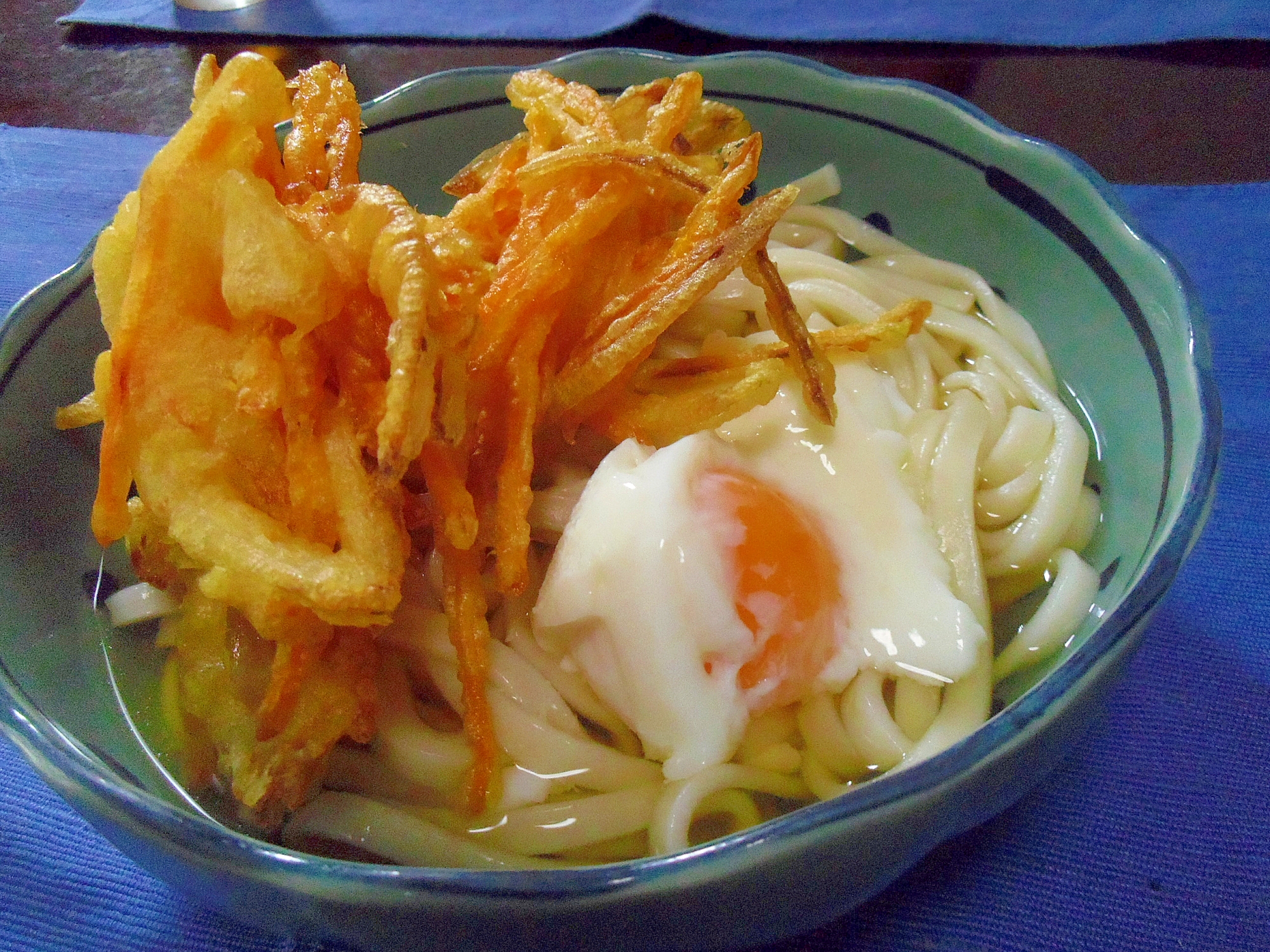 さっくさく！野菜かき揚げうどん