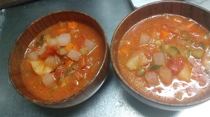 野菜たっぷりのトマトコンソメスープ