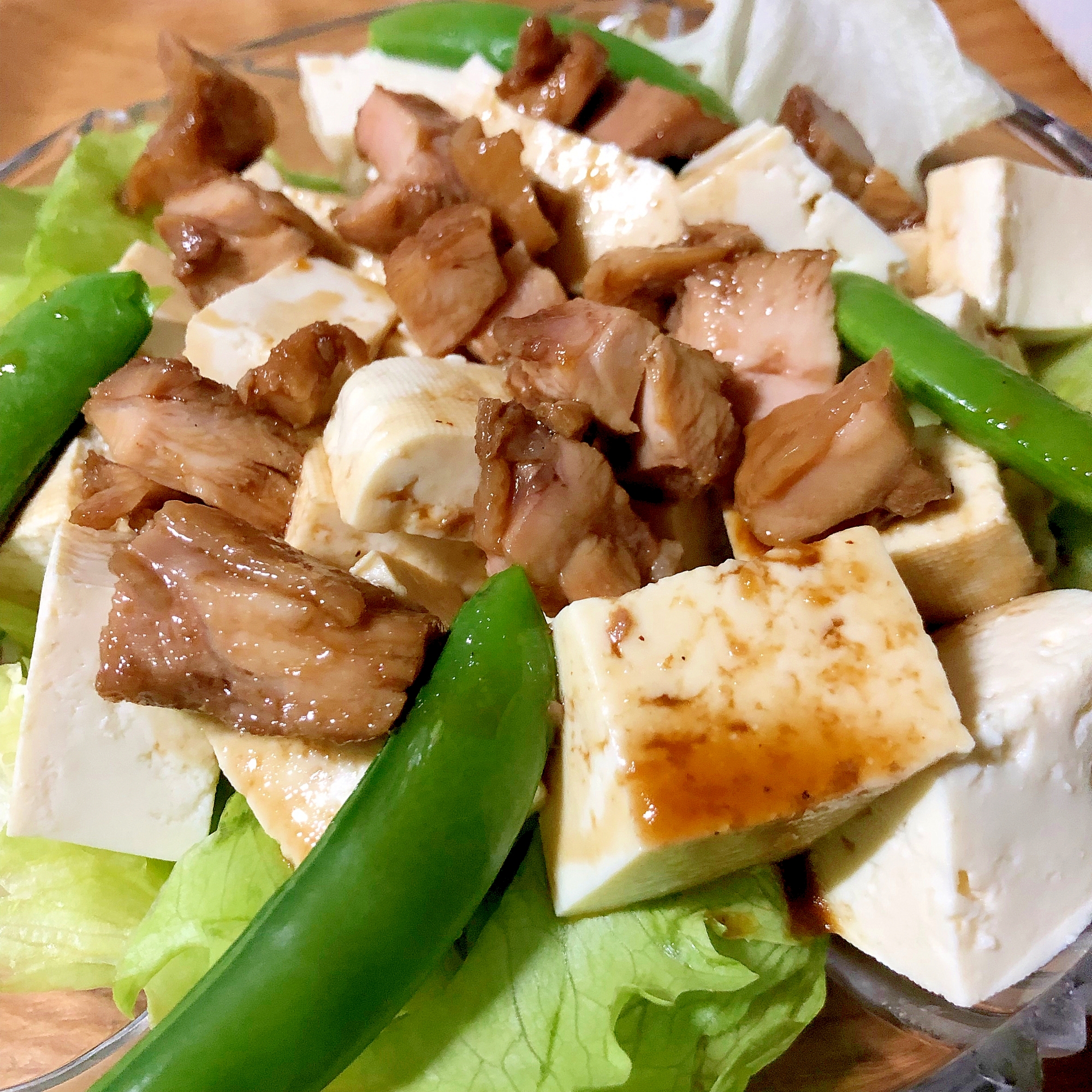 鶏肉と豆腐ののサラダ