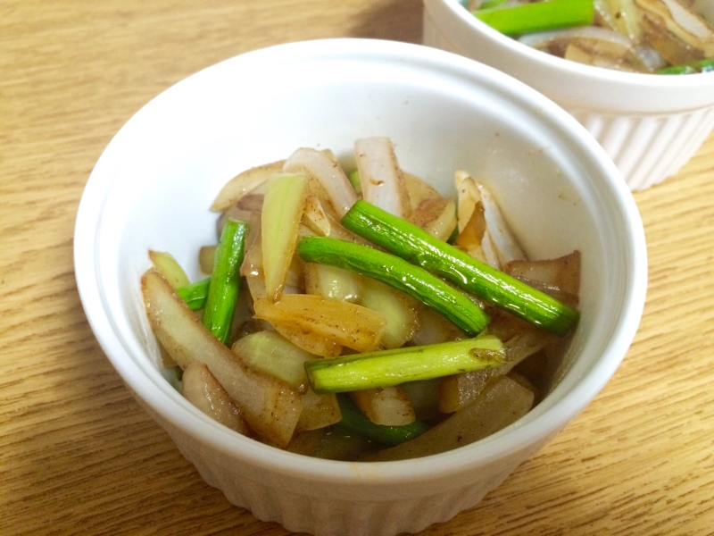 にんにくの芽と玉ねぎの炒め物