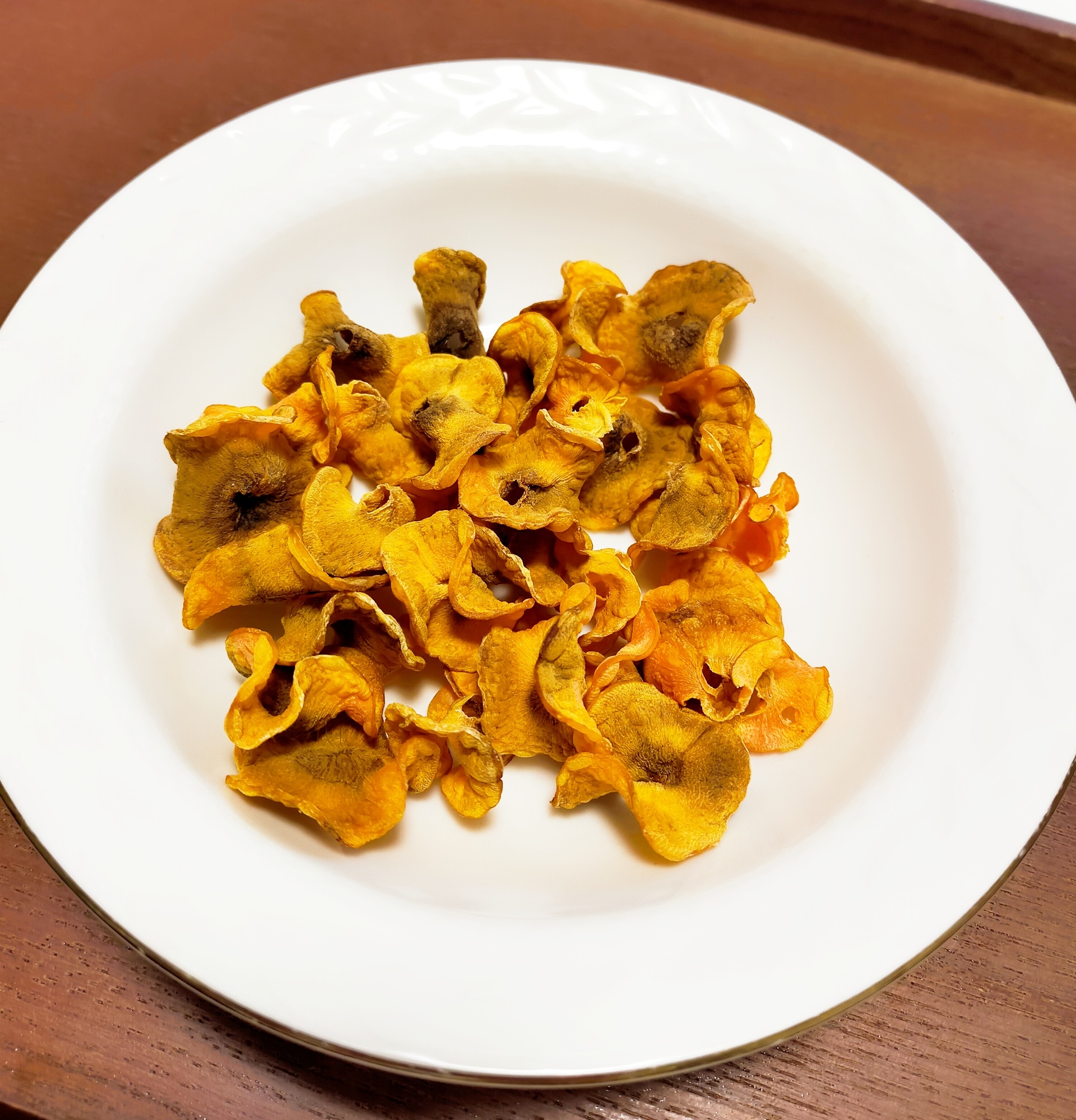 レンジで簡単 さくさく ノンオイル人参チップス