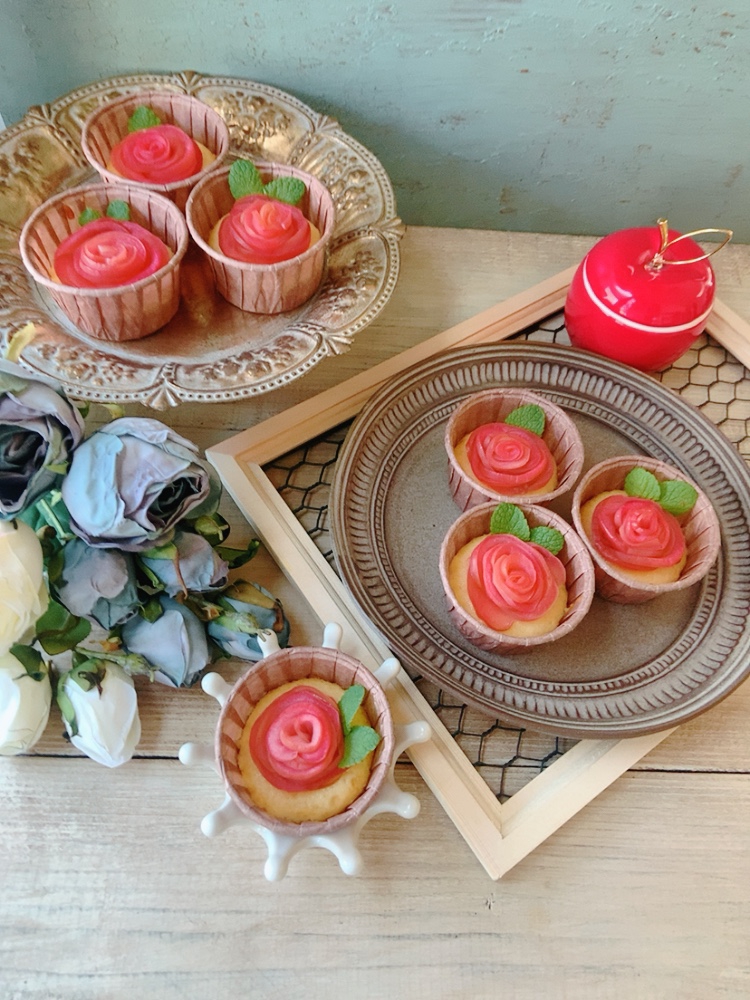 かわいい❁⃘バラりんごカップケーキ