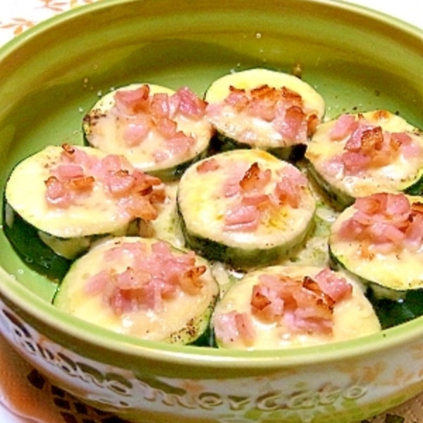 ズッキーニのベーコンチーズ焼き レシピ 作り方 By メリッコ 楽天レシピ ズッキーニのベーコンチーズ焼き レシピ 作り方 By メリッコ 楽天レシピ