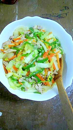 青椒肉絲（チンジャオロース）風、豚肉と野菜の炒め物