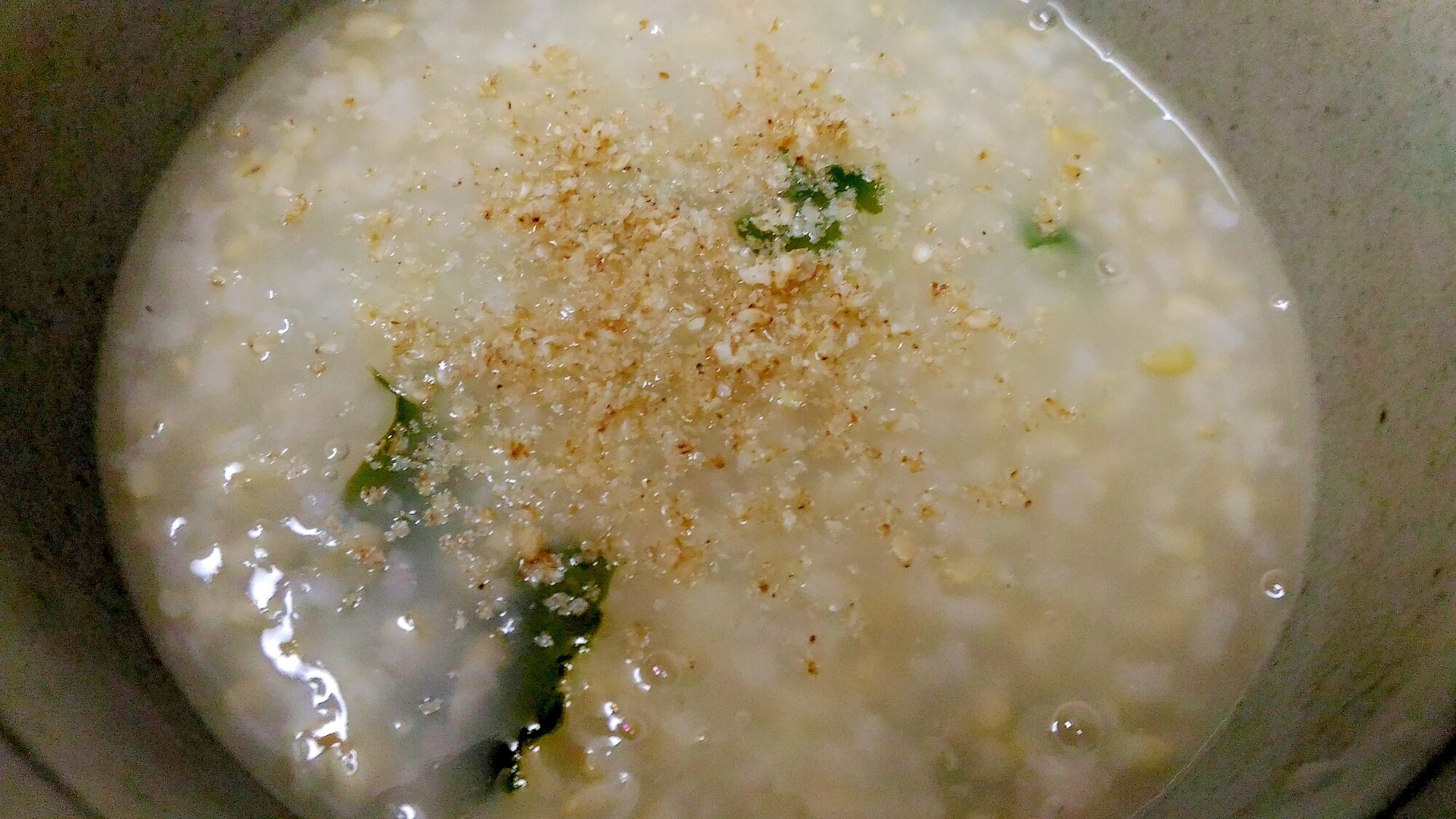 ワカメと胡麻の玄米粥 レシピ・作り方 by ねあっっ - 楽天レシピ