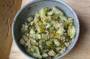 ヌカ漬けきゅうりの端っこの胡麻和え レシピ 作り方 By 和土 楽天レシピ