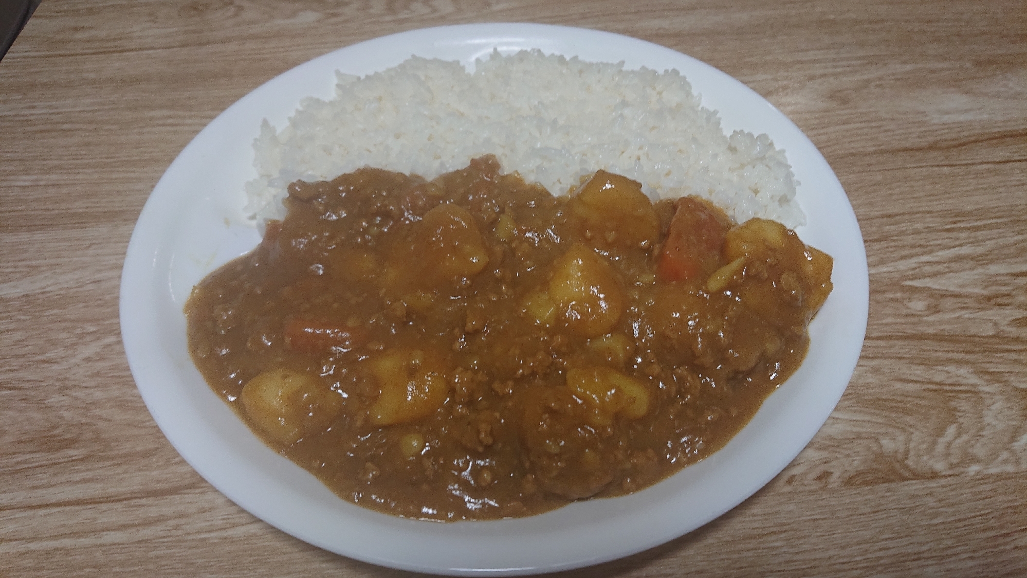 塩だれと練り梅が隠し味！さっぱりじゃがいもカレー！