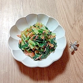 小松菜と搾菜・桜海老の和え物