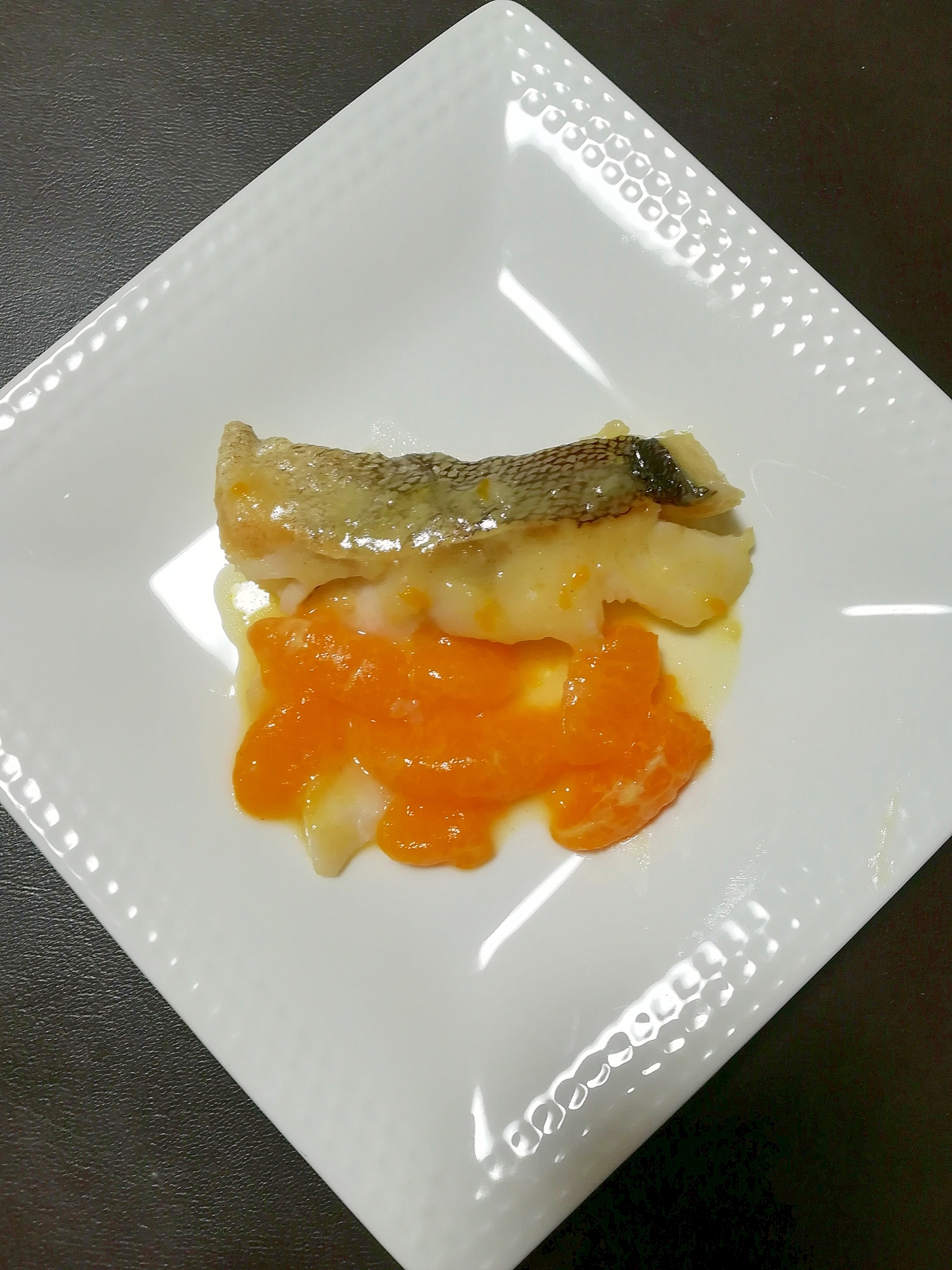 白身魚(鱈)　オレンジバターソース