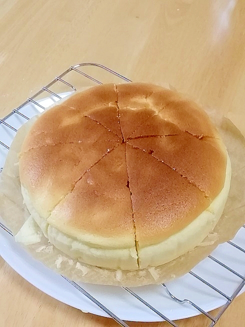 面倒な計量なし!スフレチーズケーキ