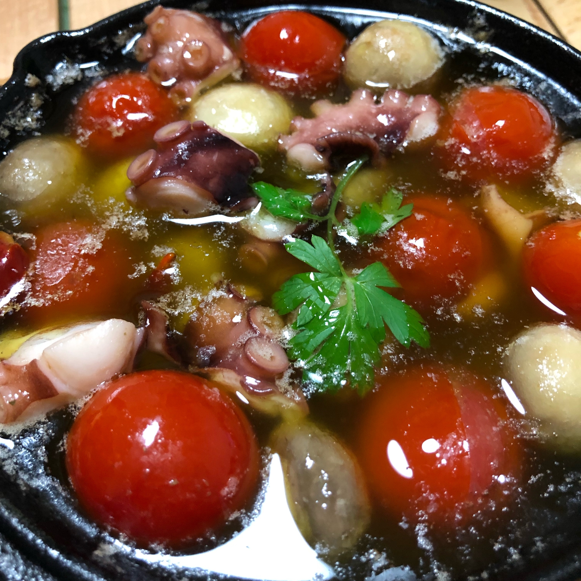 スキレットで簡単すぎる熱々アヒージョ レシピ 作り方 By Jasmine S Room 楽天レシピ スキレットで簡単すぎる熱々アヒージョ レシピ 作り方 By Jasmine S Room 楽天レシピ