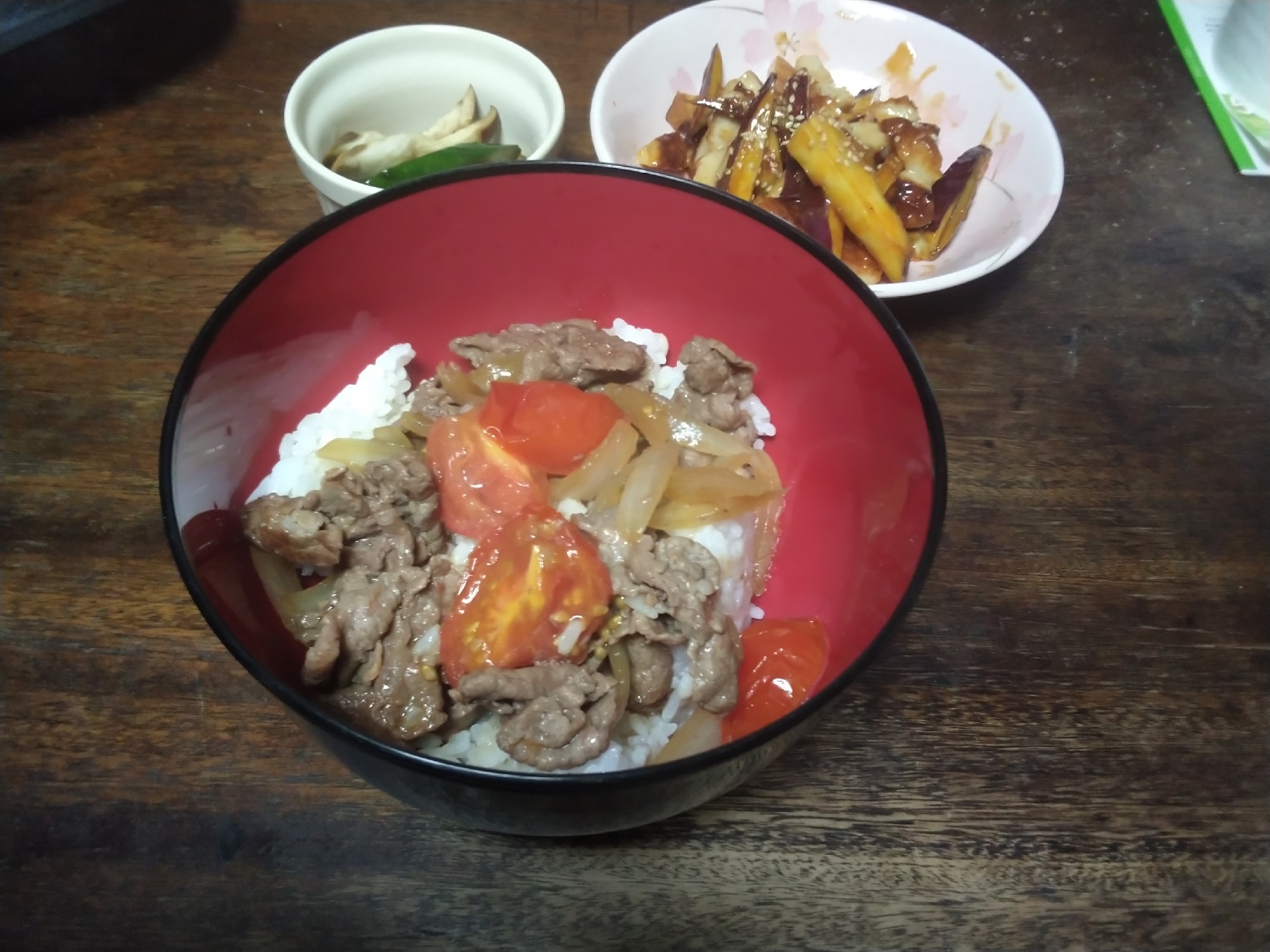 うまかばいでトマト入り牛丼