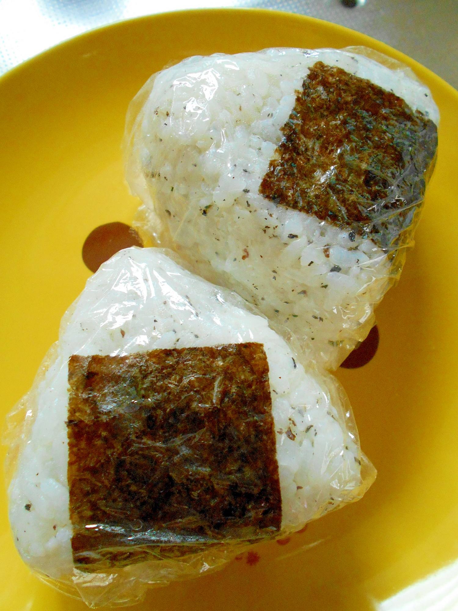 子供に人気 ゆかりマヨおにぎり レシピ 作り方 By ぺるく ろ 楽天レシピ