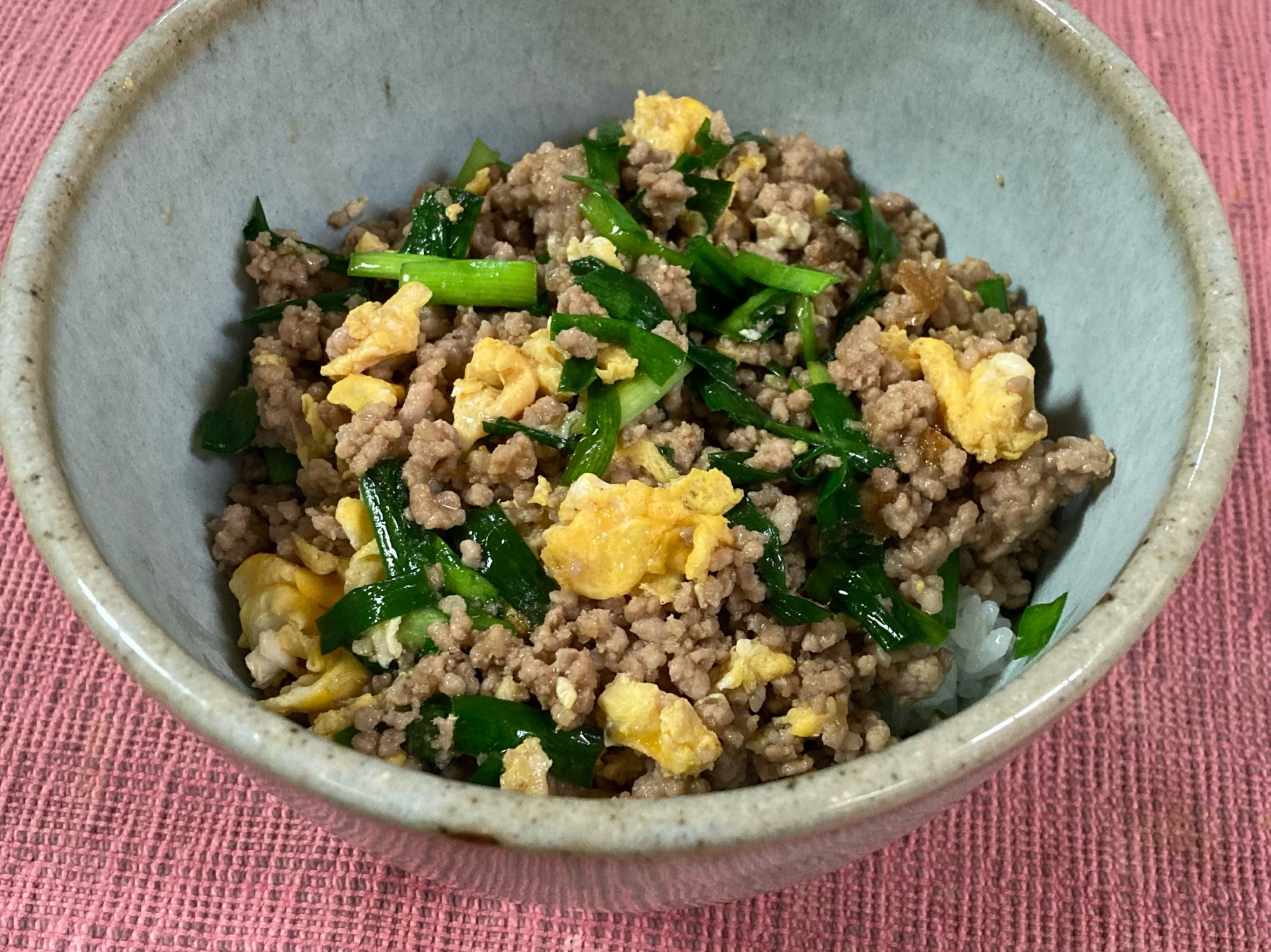 簡単！ニラ玉スタミナ丼