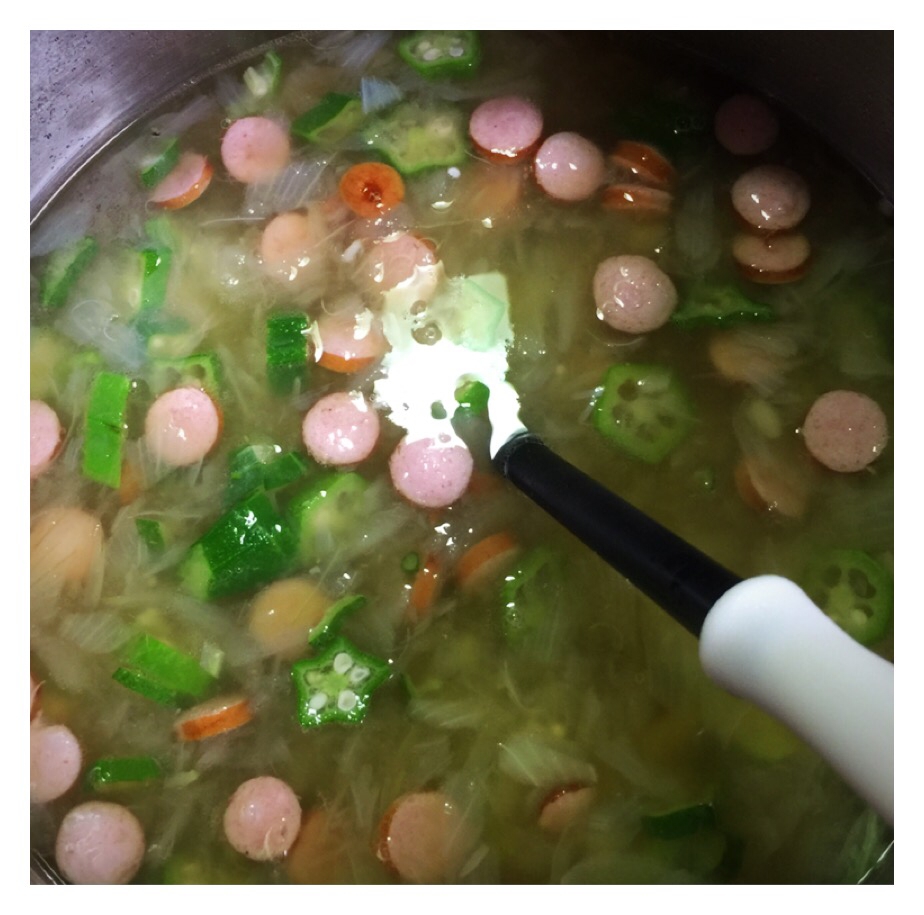 マギーブイヨンで野菜スープ
