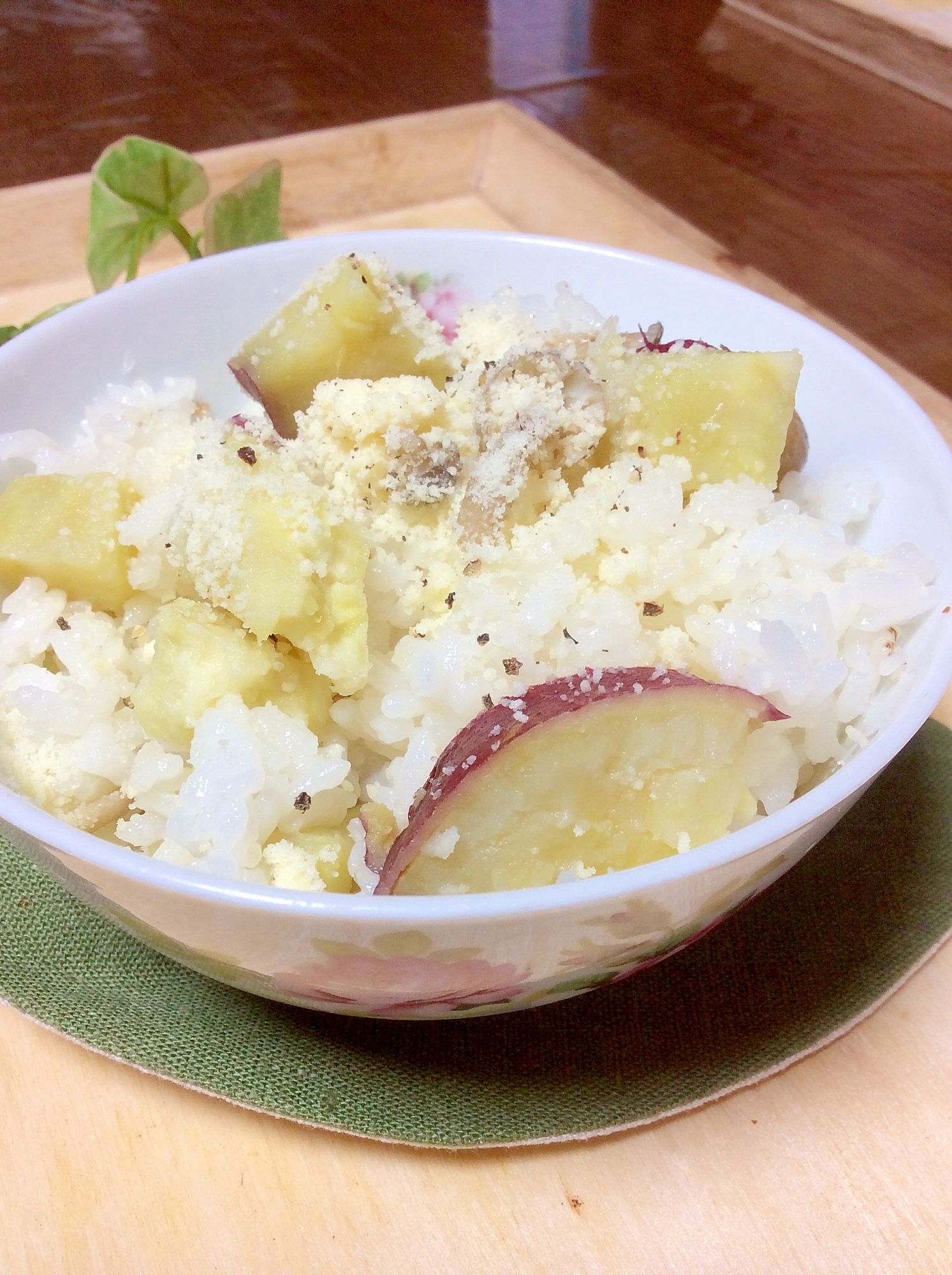 簡単♡さつま芋としめじの洋風混ぜご飯