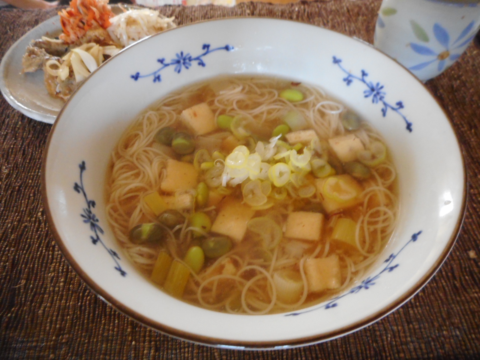 枝豆とお揚げの煮麺