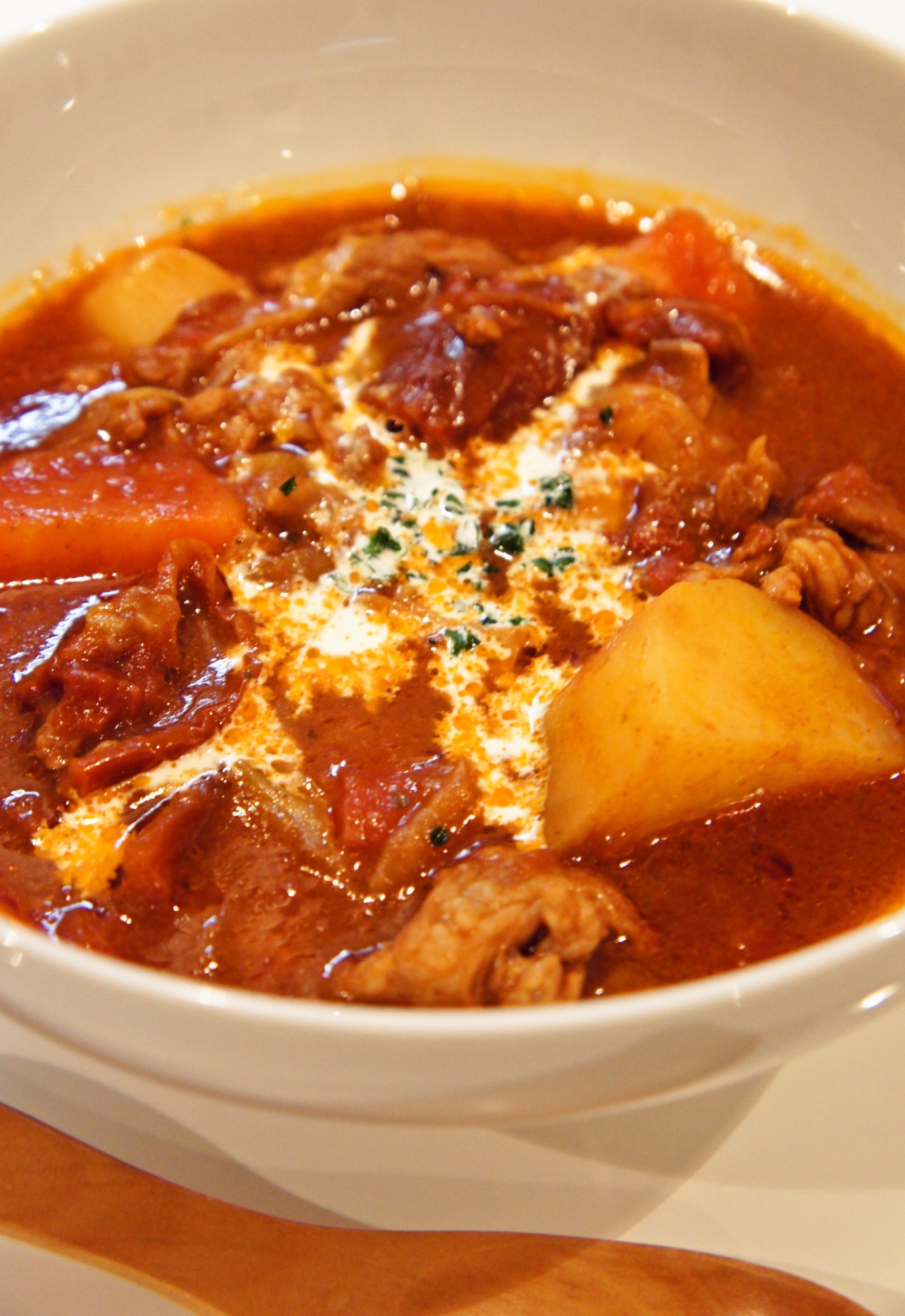 圧力鍋を使って♪柔らかラム肉のトマトシチュー