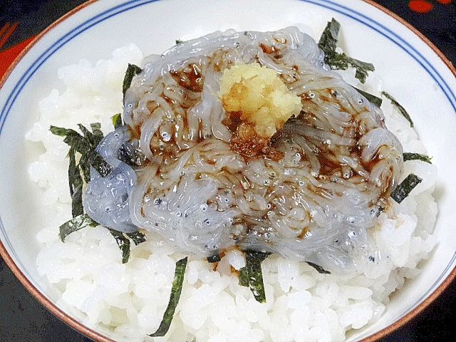 ご当地グルメ☆　冷凍でも絶品「生しらす丼」