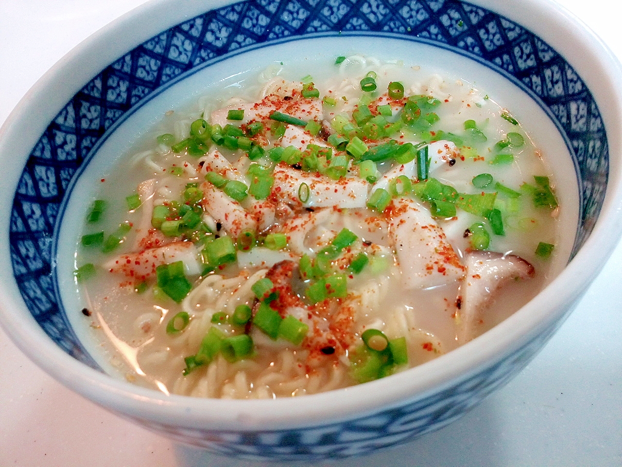 エリンギと葱の豚骨ラーメン