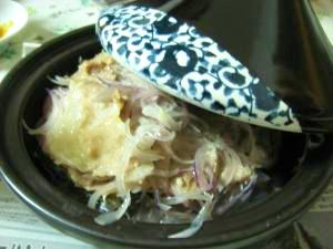 タジン鍋で簡単レンジde玉ねぎと豚肉の挟み蒸し