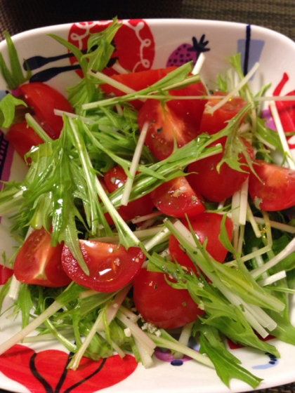 水菜とミニトマトのサラダ
