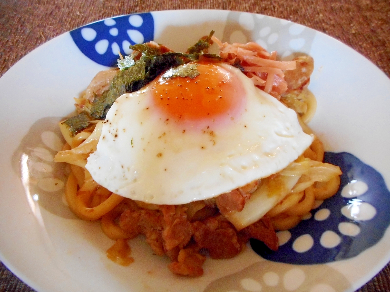 豚肉とキャベツのめんつゆバター焼きうどん